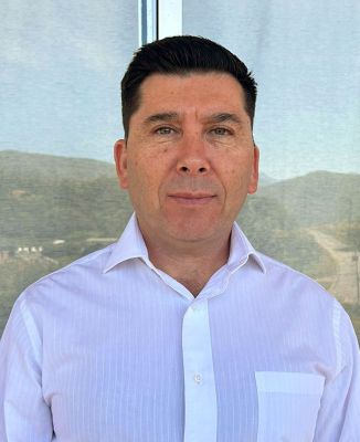 Raúl Faúndes Flores